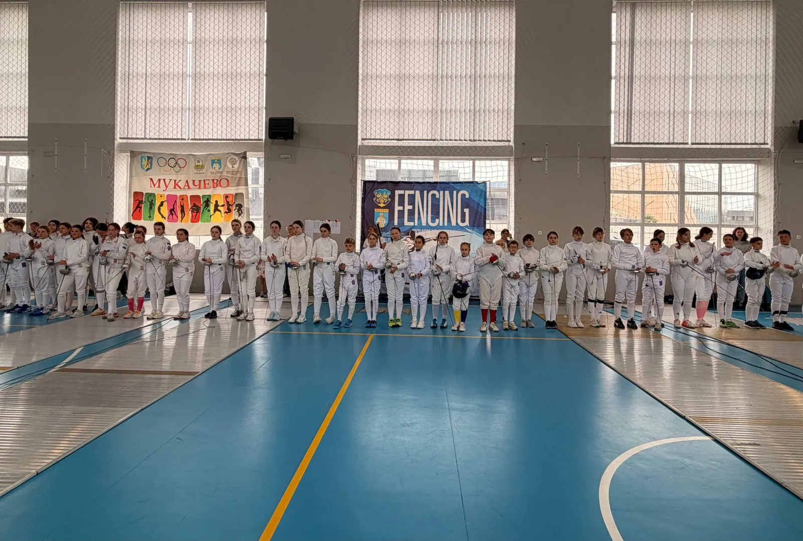 ЛМ 2026 Мукачево: Майже 200 юних шпажистів та шпажисток з 10 міст боролися за нагороди «Mukachevo Fencing Cup»