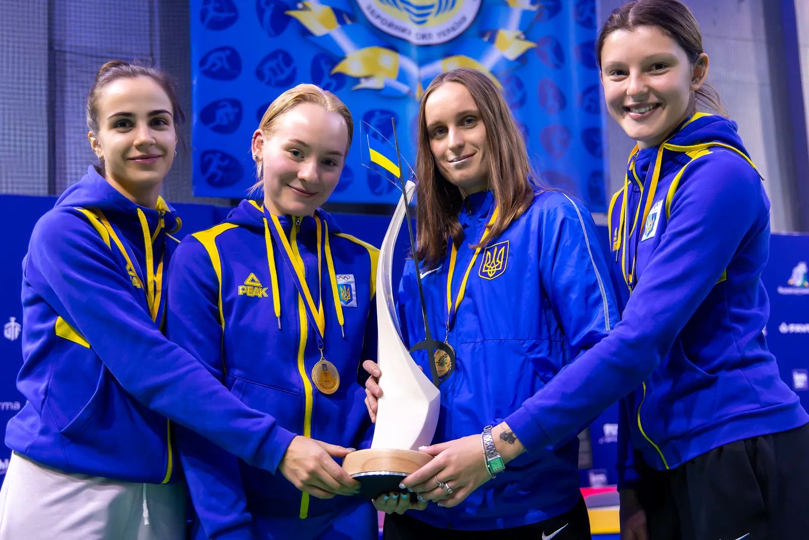 КУ 2024 Київ: Впевнена перемога шаблісток ЦСК ЗСУ, золота крапка Миколаєва!
