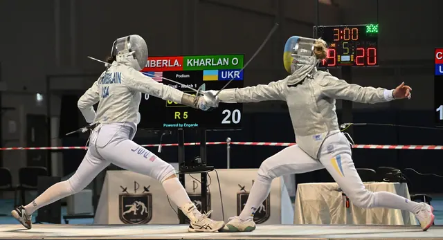 .Sabre Women In photo: CHAMBERLAI VS KHARLAN Photo Augusto Bizzi